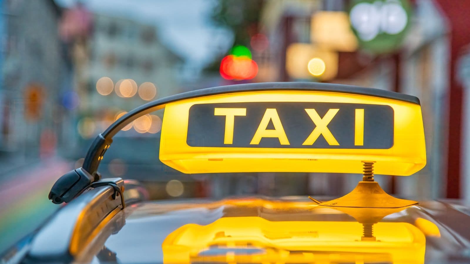 iceland taxi