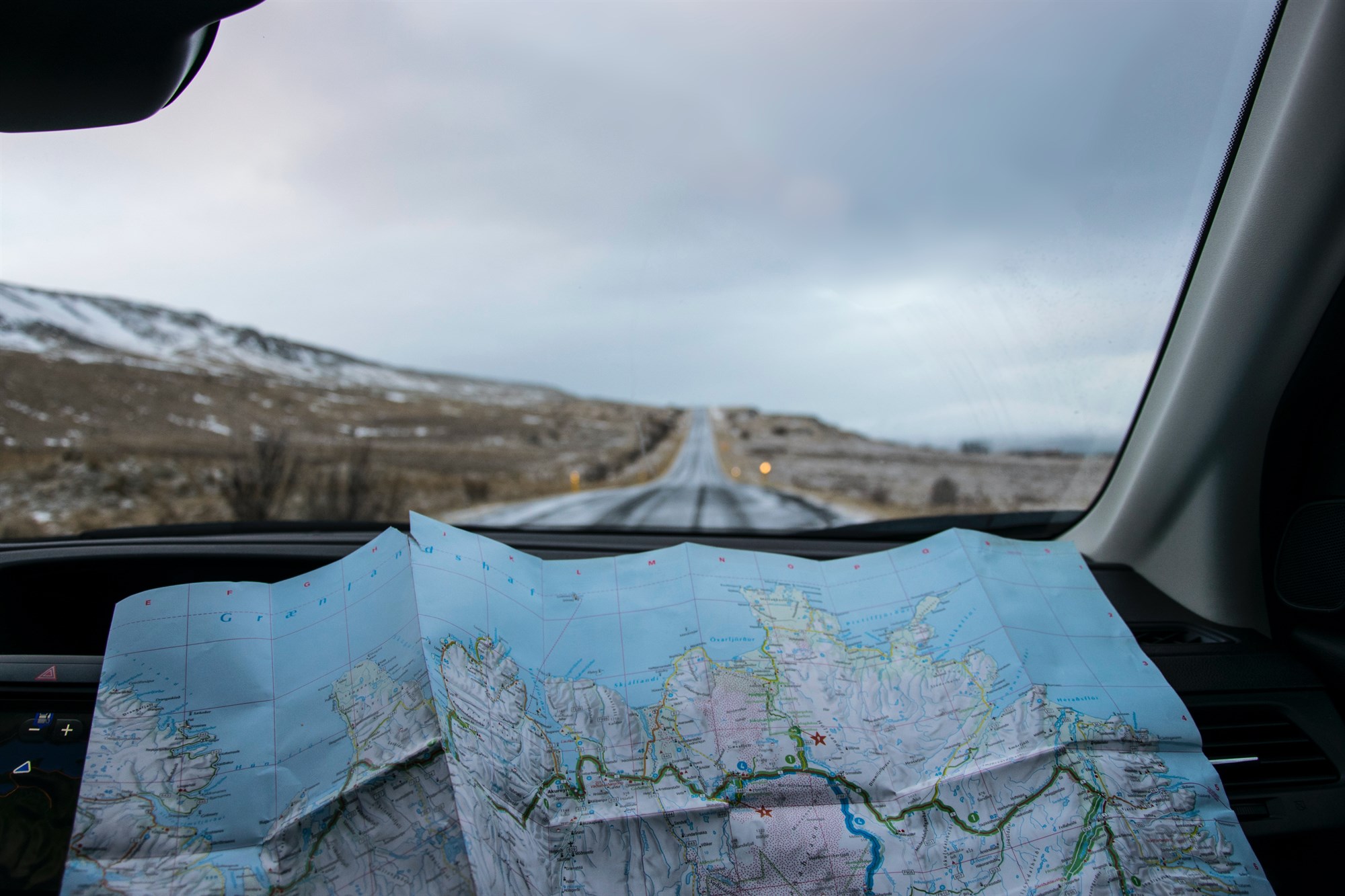  Iceland Road Guide 