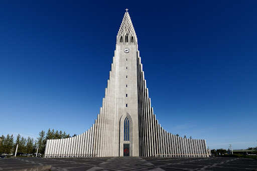 The Hallgrimskirkja Church on a clear blue day